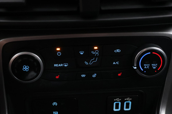 Ford EcoSport 1,0 EB 73kW Klima Navi 66.TKM