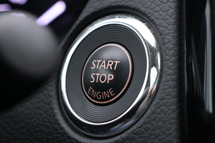 Nissan Qashqai 1,2 DiG-T 85kW Tekna Panorama