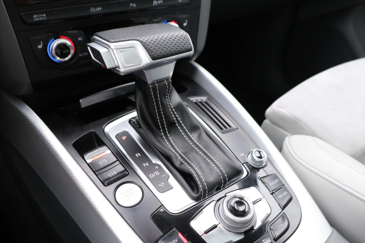 Audi Q5 3,0 TDI 180kW Aut Quattro Kůže