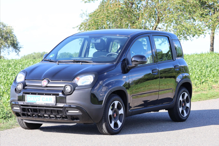 Fiat Panda 1,0 i Hybrid Cross Klima DPH