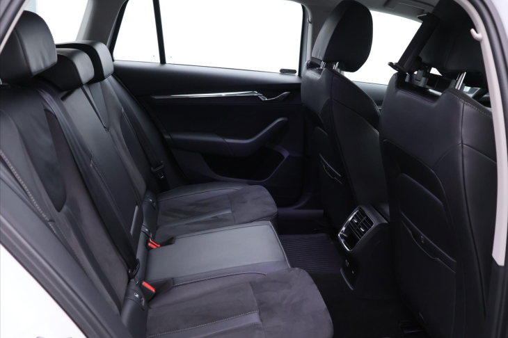 Škoda Octavia 2,0 TDI 147kW 4x4 DSG Scout CZ DPH