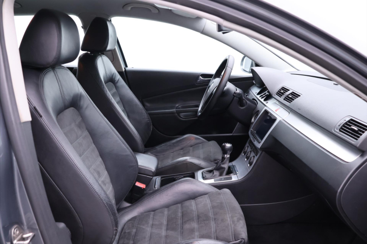 Volkswagen Passat 2,0 TDI 103kW Highline 1.Maj