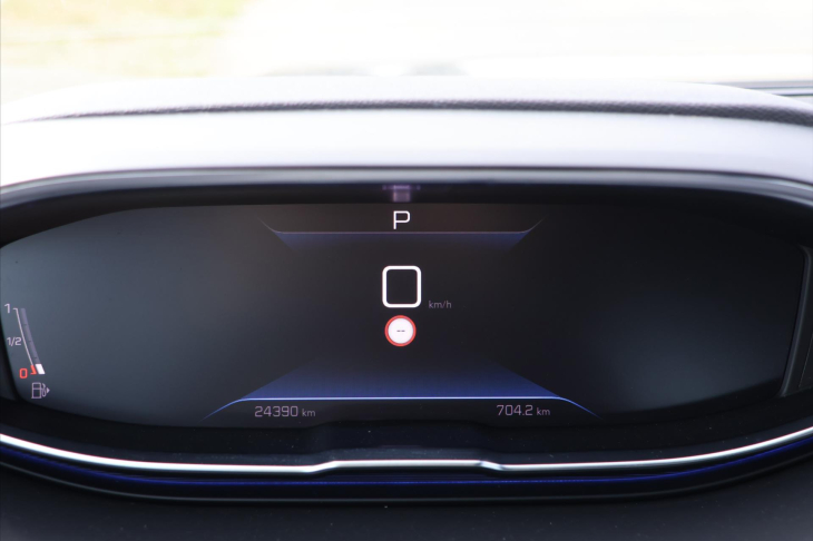 Peugeot 3008 1,2 96kW Active Pack DPH CZ