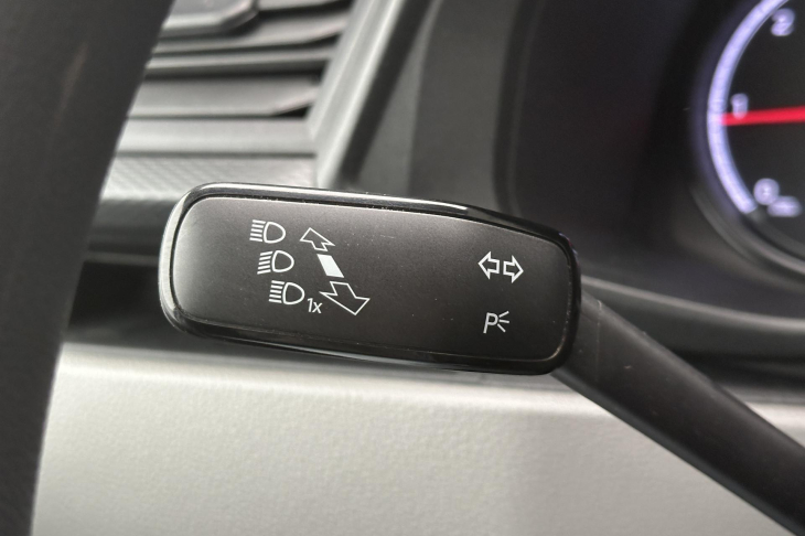 Volkswagen Transporter 2,0 TDI 110 kW DSG 6-Míst DPH