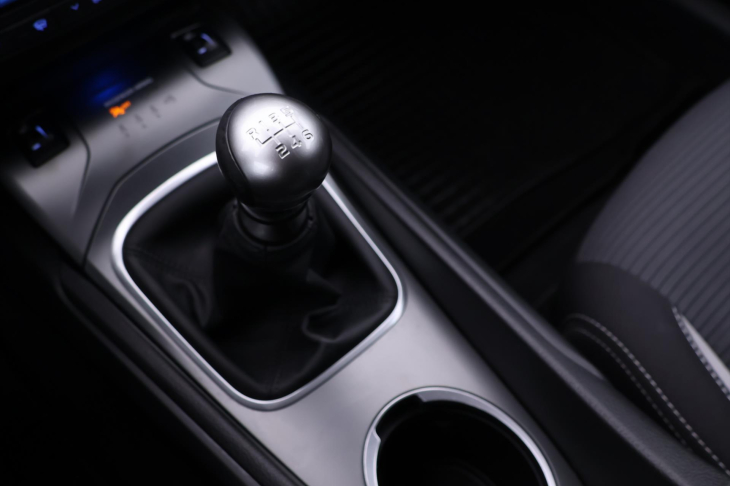 Toyota Avensis 2,0 D-4D 105kW Navi LED Tempo