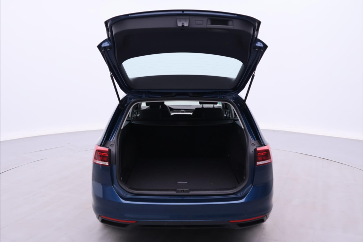 Volkswagen Passat 2,0 TDI DSG Business 1.Maj DPH