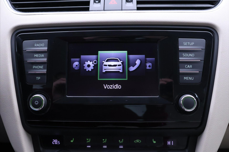 Škoda Octavia 1,6 TDI Elegance DPH CZ