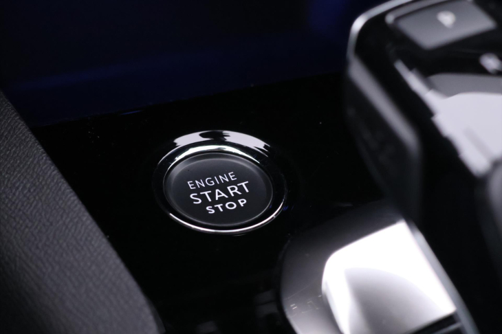 Peugeot 5008 2,0 BlueHDI 130kW CZ 1.Maj. GT