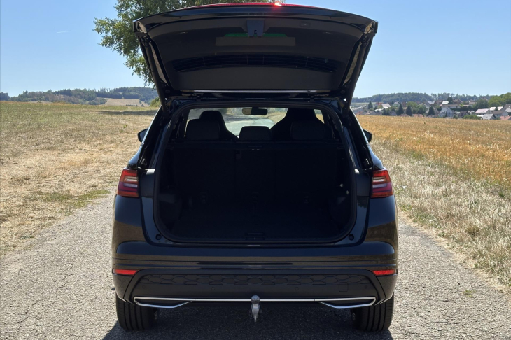 Škoda Kodiaq 2,0 TDI DSG 4x4 Sportline 7-Míst