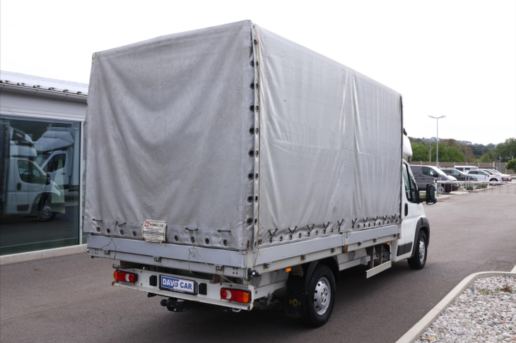 Peugeot Boxer 2,0 BlueHDI 120kW Spaní CZ DPH