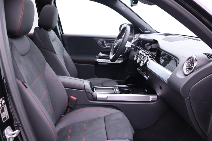 Mercedes-Benz GLB 2,0 200d 4Matic AMG Premium