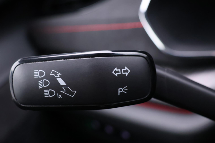 Škoda Octavia 2,0 TSI RS DSG 1.Maj CZ DPH