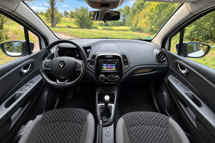 Renault Captur 1,3 TCe 96kW Intens LED Navi