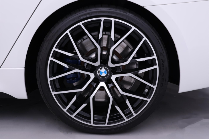 BMW Řada 5 4,4 M550i xDrive 390kW