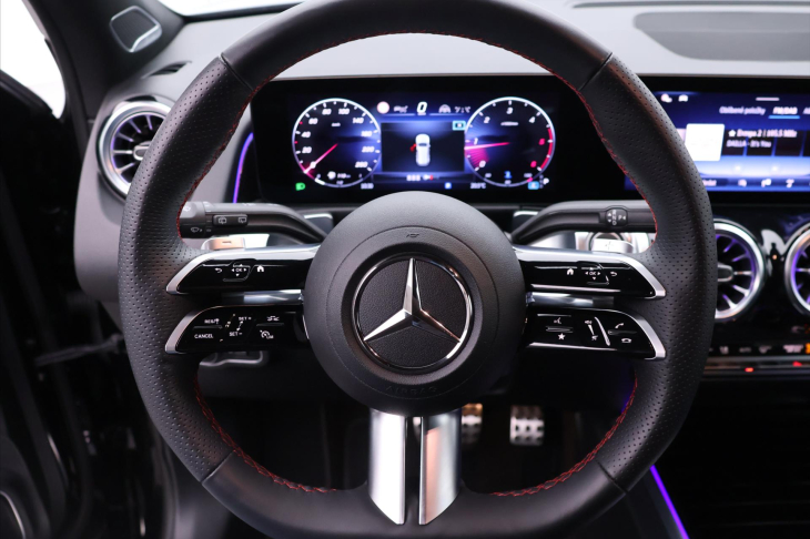 Mercedes-Benz GLB 2,0 200d 4Matic AMG Premium
