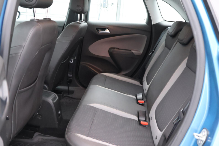 Opel Crossland X 1,2 T CZ Innovation Serv.Kniha