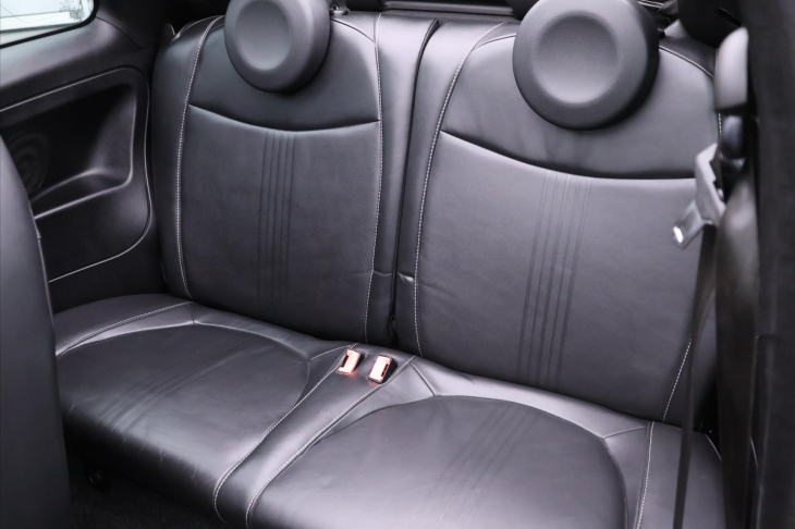 Abarth 500 1,4 Turbo 99kW Cabrio Akrapovič