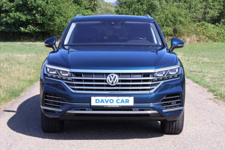 Volkswagen Touareg 3,0 TDI 210kW 4M LED DPH CZ