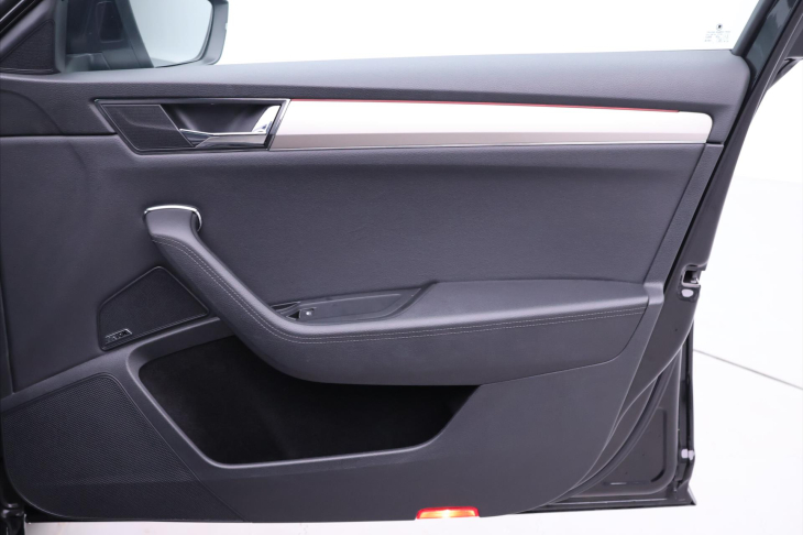 Škoda Superb 2,0 TDI 147kW 4x4 L&K DSG DPH