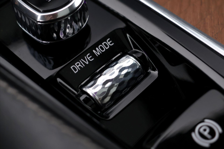 Volvo XC90 2,0 D5 173kW Inscription 4x4 DPH