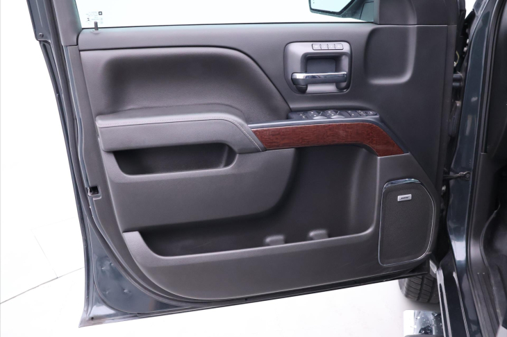 GMC Sierra 5,3 V8 265kW Aut. Kůže