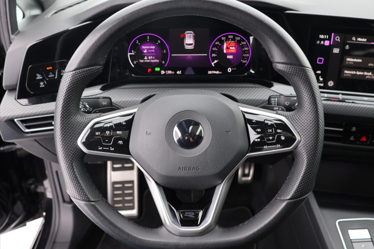 Volkswagen Golf 2,0 TDI DSG R-line Virtual DPH