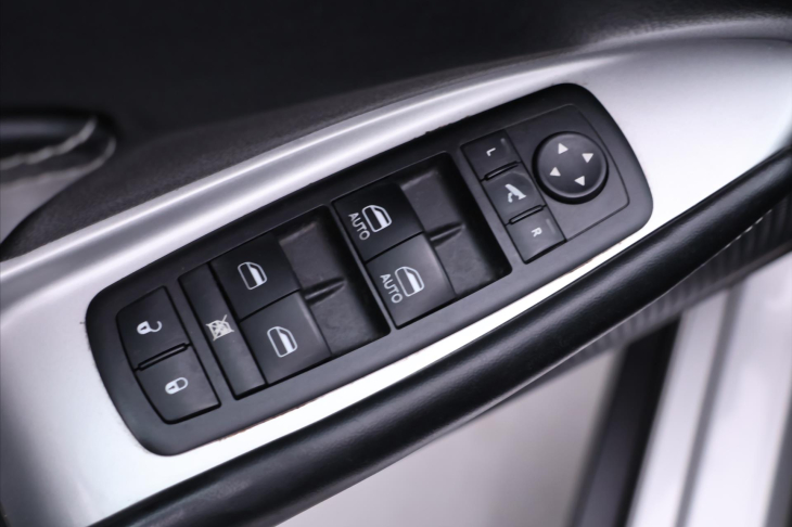 Fiat Freemont 2,0 MJT 103kW Urban Kůže 7Míst