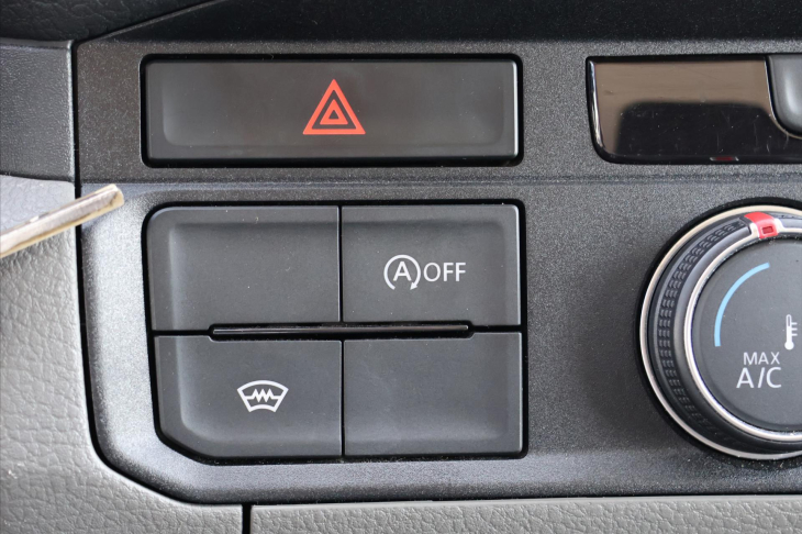 Volkswagen Crafter 2,0 TDI 130kW Hydr.čelo DPH