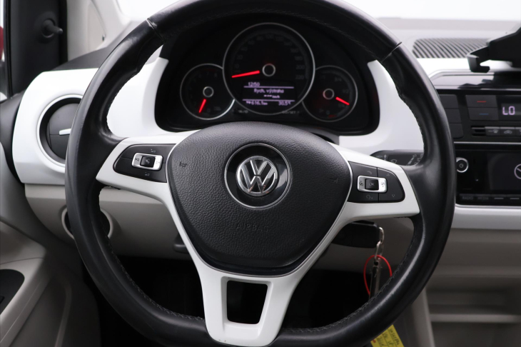 Volkswagen up! 1,0 TSI 66kW Beats CZ