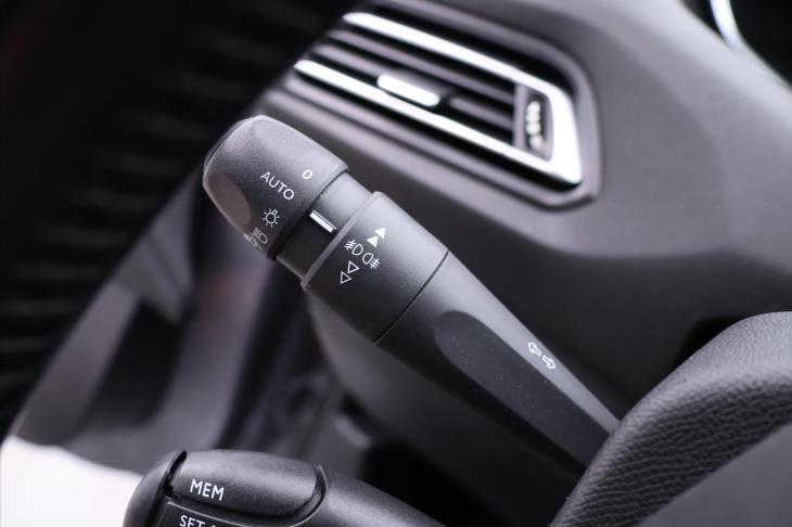 Peugeot 308 1,5 HDI 96kW CZ 1.Maj DPH