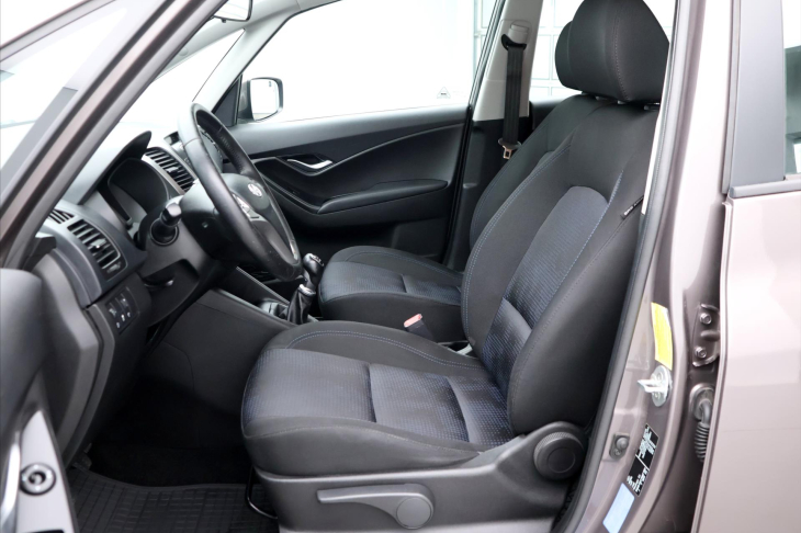 Hyundai ix20 1,4 CVVTi 66kW Klimatizace CZ