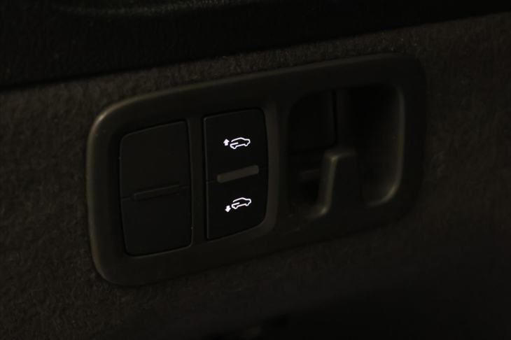 Audi SQ7 4,0 TDI Quattro 320kW CZ DPH