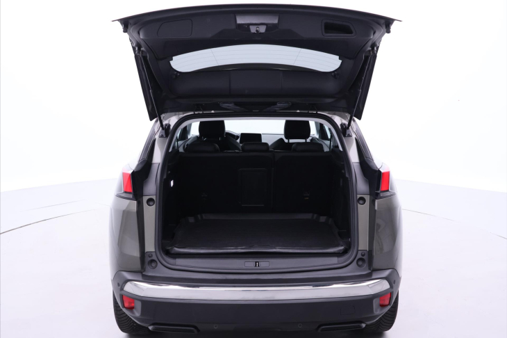 Peugeot 3008 1,2 PT 96kW Allure Navi 1.Maj