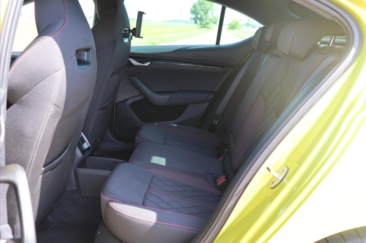 Škoda Octavia 2,0 TSI DSG RS DPH 1.maj CZ