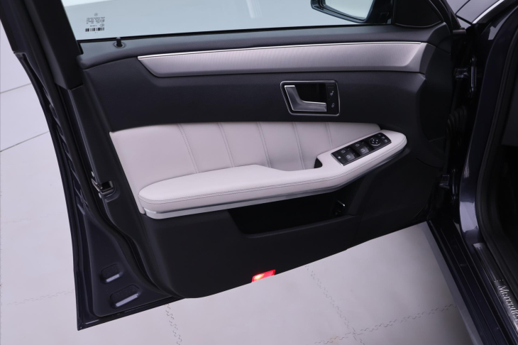 Mercedes-Benz Třídy E 3,0 350 BlueTEC 185kW Avantgarde