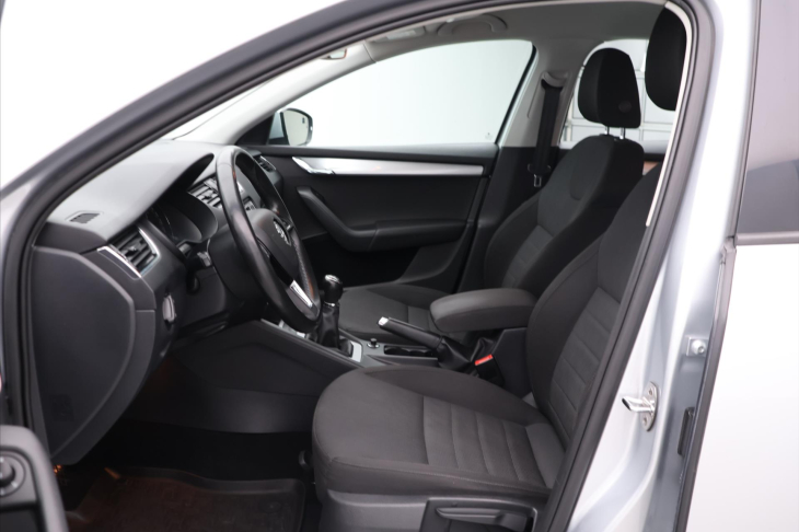 Škoda Octavia 2,0 TDI 110kW CZ Style Xenon