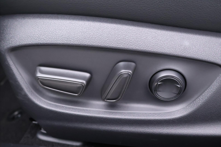 Toyota Camry 2,5 HB Executive CVT CZ DPH