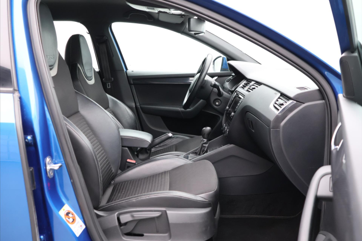 Škoda Octavia 2,0 TDI 135kW RS CR Aut.klima