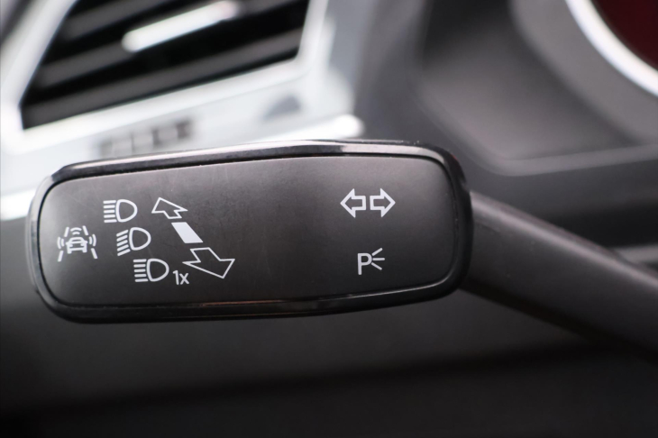 Volkswagen Tiguan 1,4 TSI 110kW DSG LED 1.Maj.