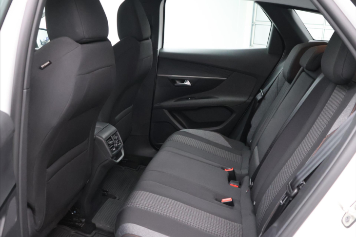 Peugeot 3008 1,5 BlueHDi 96Kw CZ DPH