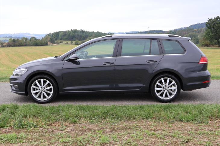 Volkswagen Golf 1,5 TSI 110kW DSG Highline DPH