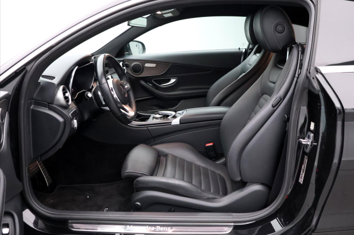 Mercedes-Benz Třídy C 2.0 300d 180kW 4Matic CZ DPH