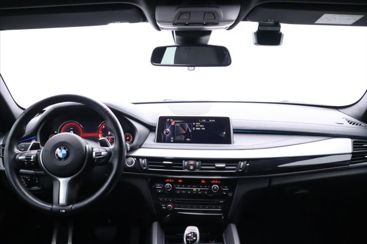 BMW X6 3,0 M50d xDrive 280kW CZ