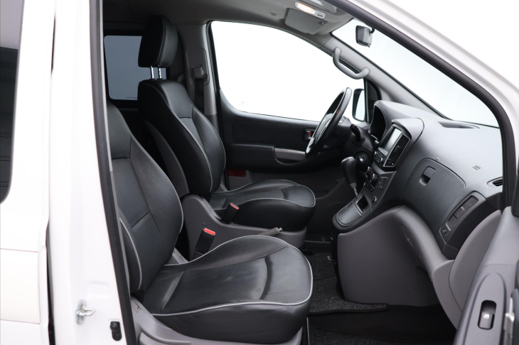 Hyundai H 1 2,5 CRDi 125kW Automat Tour Starex
