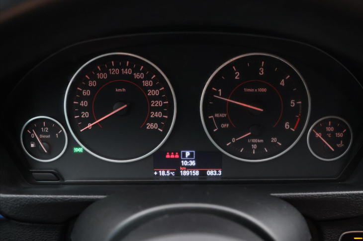 BMW Řada 3 2,0 320d 135 kW CZ M Paket