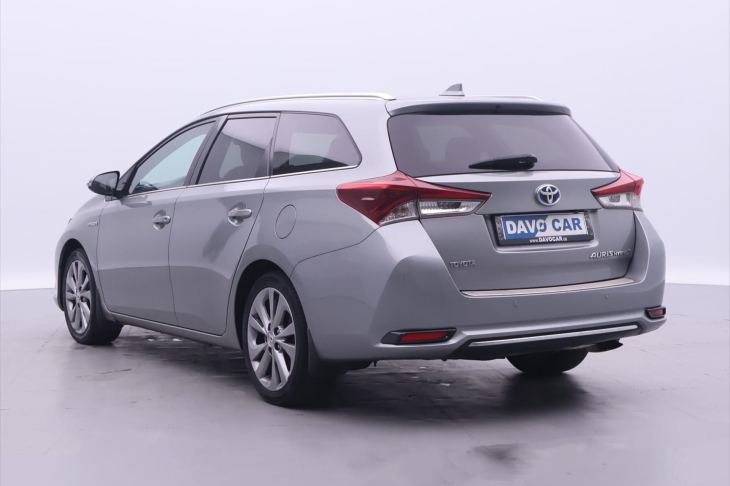 Toyota Auris 1,8 Hybrid e-CVT Executive CZ