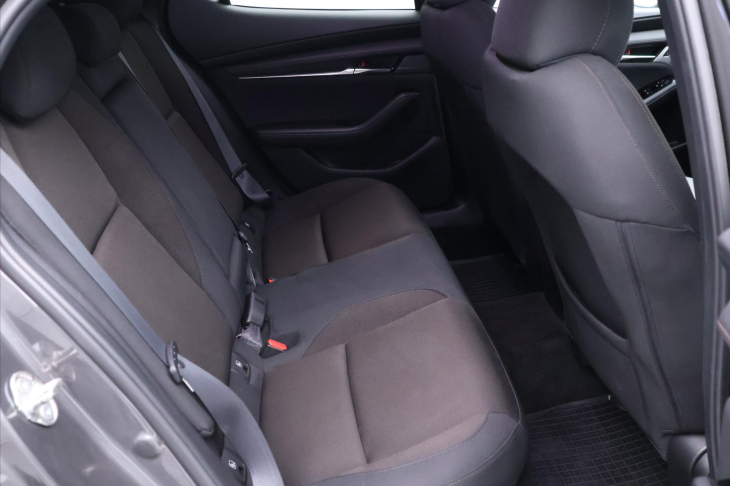 Mazda 3 2,0 e-Skyactiv Aut CZ 1.Maj DPH