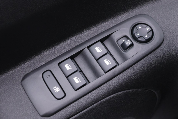 Opel Combo 1,2 Turbo 81kW Enjoy XL CZ