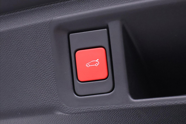 Opel Astra 1,2 96 kW Ultimate ST CZ TZ