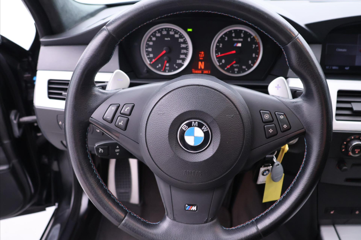BMW M5 5,0 373kW Kůže Klima. Navigace